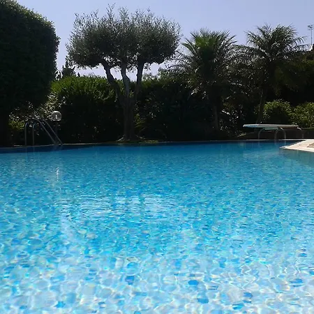 A Casa Di Angela فندق مبيت وإفطار كاربونيا