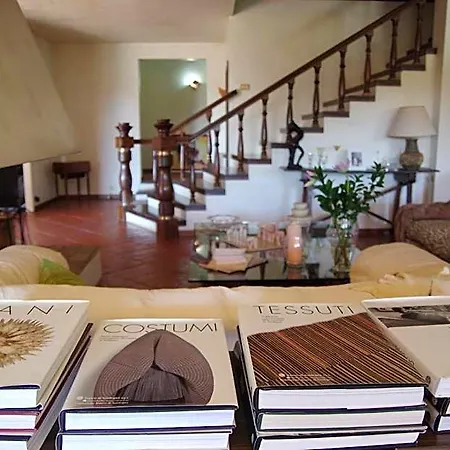 A Casa Di Angela Alojamento de Acomodação e Pequeno-almoço Carbonia