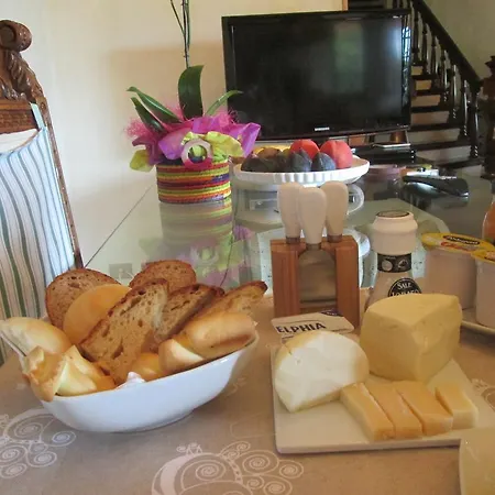 Alojamento de Acomodação e Pequeno-almoço A Casa Di Angela Carbonia